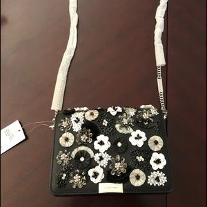 MICHAEL Michael Kors Bags - Michael Kors JADE Black MD Gusset Clutch Leather MICHAEL Michael Kors Bags - Michael Kors JADE Black MD Gusset Clutch Leather